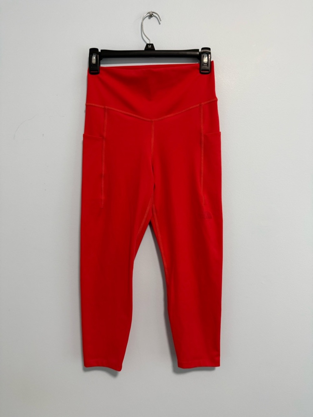 The North Face Women’s Red‎ Cropped Leggings Size M